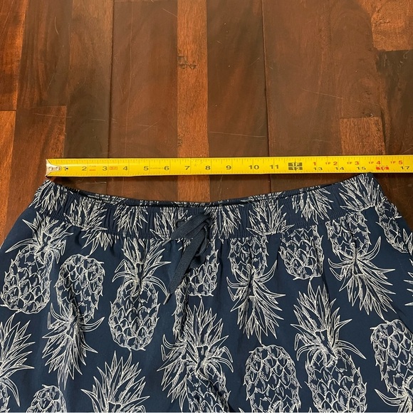 Lauren James Navy Pineapple Print Shorts Pockets Drawstring Size Large Nylon - Picture 4 of 7